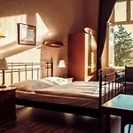 Kaštieľ Hotel