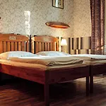Kaštieľ 4*