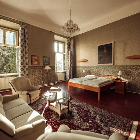 Kaštieľ Hotel Mojmírovce