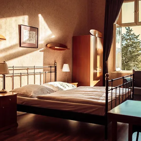 Kaštieľ Hotel