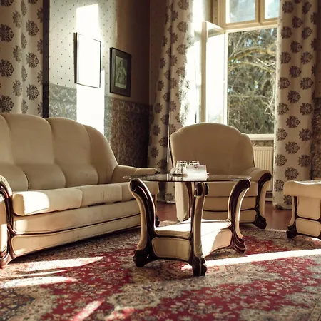 Hotel Kastiel Mojmírovce