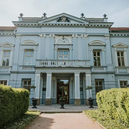 Kastiel Hotel 4*