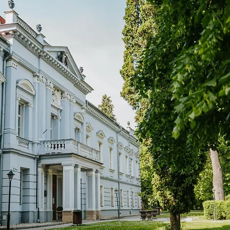 Kastiel Hotel 4*