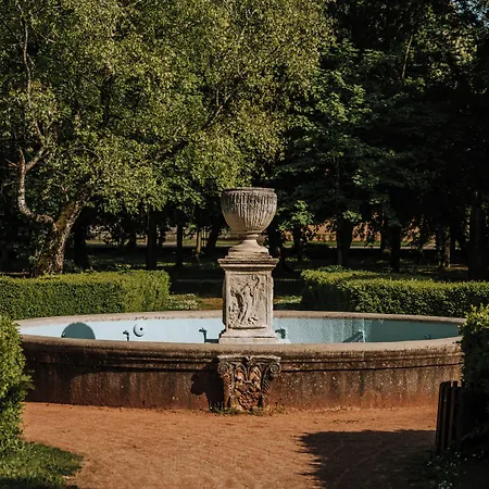 Kaštieľ 4* Mojmírovce